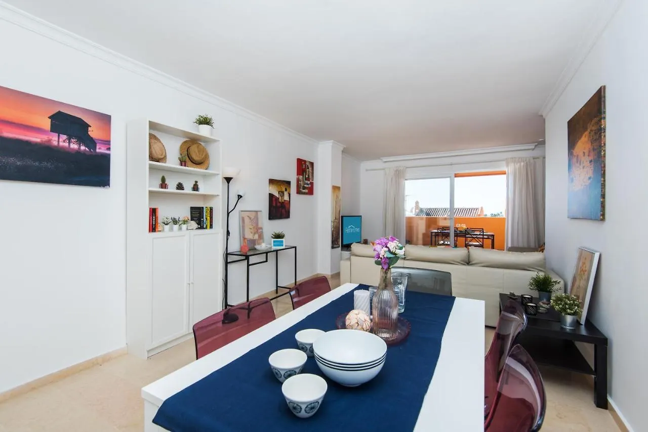 Rentandhomes Marbella Golf Elviria 0*,